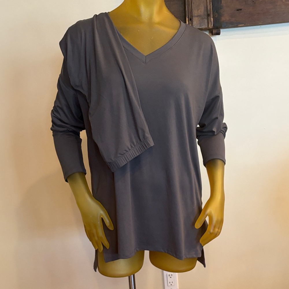 Elegant Charcoal Long Sleeve V-Neck Top and Legging Set